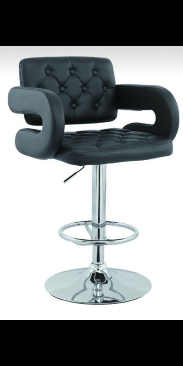 Bar stool for cutting. Beauty parlor cutting stool. cutting stool for salon