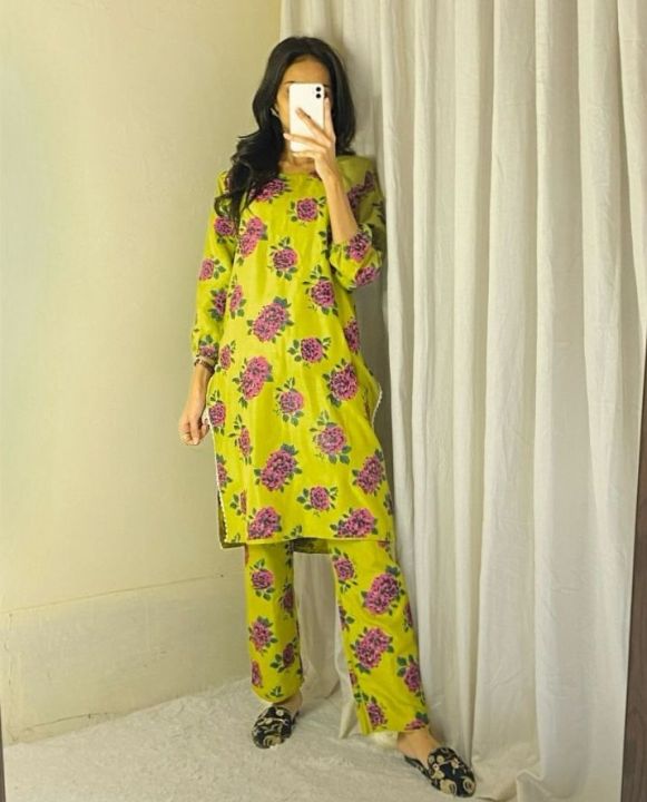 3D%20Block%20printed%202Pc%20GULAB%20design%20trending%20dress%20with%20Lace%20work%20on%20shirt%20and%20Elastic%20work%20on%20bazo%20for%20girls%20-%20Image%205