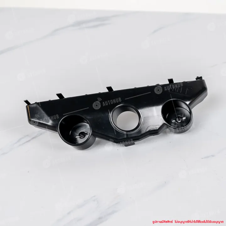 Genuine%20Nissan%20center%20front%20bumper%20lock%20for%20Almera%202020%20n18t%20(62224-5ek0a,%2062225-5ek0a)%20(1%20piece)%20-%20Image%2010