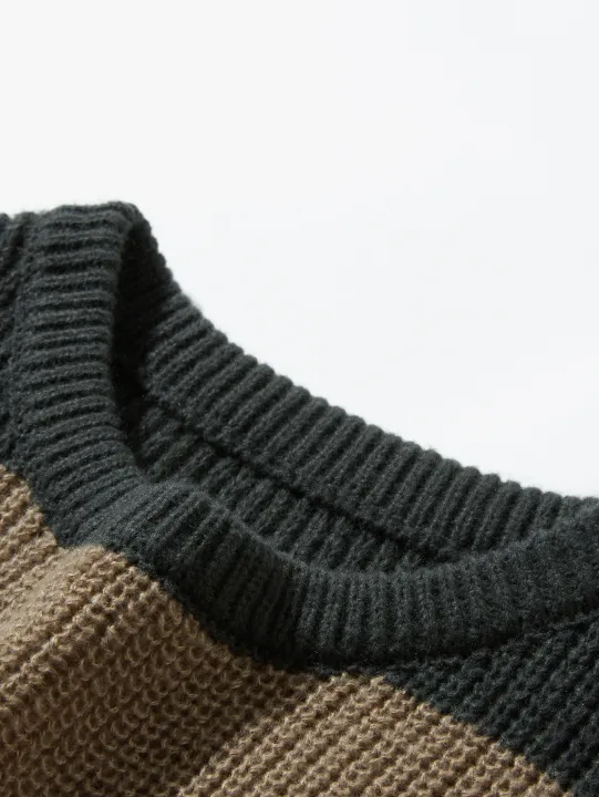 New%20Loose%20Bottoming%20Sweater%20Casual%20Versatile%20Striped%20Pullover%20Men's%20Round%20Neck%20Sweater%20-%20Image%204