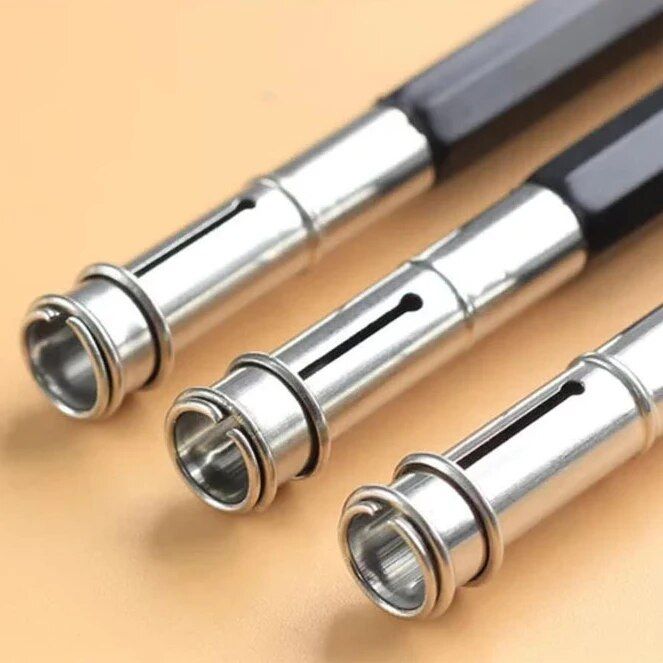 Adjustable%20Metal%20Pencil%20Extender,%20Suitable%20for%20Artists%20to%20Use,%20Suitable%20for%20Schools,%20Offices,%20Sketching,%20Art,%20Writing%20-%20Image%205