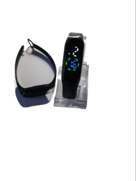 LED%20digital%20wrist%20watch%20oval%20shaped%20digital%20small%20wrist%20watch%20new%20modern%20wrist%20watch.%20-%20Image%206