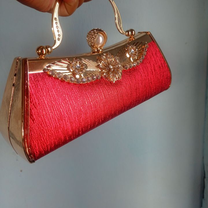 Premium%20Quality%20Women'%20Party%20Bag%20-%20Image%202