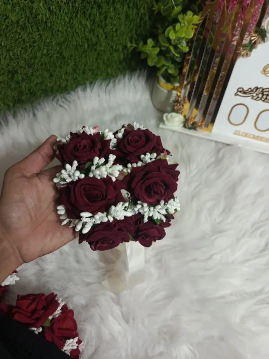 Gajry%20for%20Hands%20%E2%80%93%20Artificial%20Flower%20Roses%20%7C%20Gajry%20for%20Girls,%20Nikkah,%20Mehndi%20%7C%20Handmade%20Rose%20Gajry%20for%20Hands%20%E2%80%93%20Artificial%20Gajry%20for%20Weddings%20&%20Functions%20-%20Image%202
