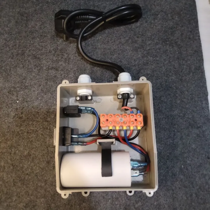 Motor%20Control%20Unit%20Submersible%20Weter%20Pump%20Control%20Device%20With%20Capacitor%2070mfd%0A%0A3hp%20Submersible%20control%20box%20-%20Image%204