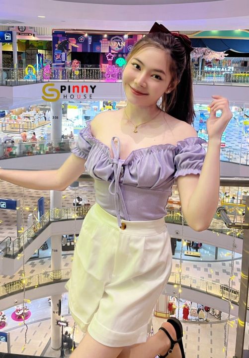 %F0%9F%8C%88Spinny%20House%F0%9F%8C%88Off%20shoulder%20lace%20up%20top%F0%9F%92%93Doll%20sleeve,%20open%20shoulder,%20this%20model%20is%20slit%20fabric.%F0%9F%98%80B02%20trench%20-%20Image%203