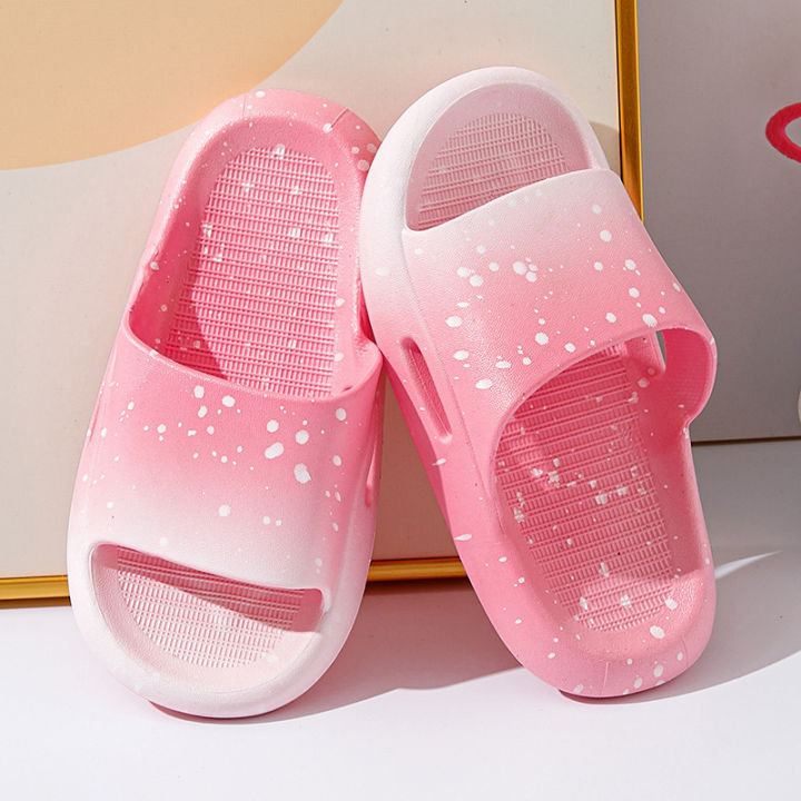 New%20Summer%20Gradient%20Children's%20Slippers%20for%20Boys%20and%20Girls%20Sandals%20and%20Slippers%20for%20Indoor%20and%20Outdoor%20Home%20Furnishings%20-%20Image%203