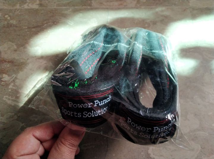 Figure%208%20Power%20Lifting%20Straps%20Figure%208%20Dead%20Lift%20Gym%20Rod%20Straps%20Hand%20Wraps%20For%20Power%20Lifting%20Figure%208%20Gym%20and%20Fitness%20straps%20cross%20fit%20dead%20lift%20-%20Image%202