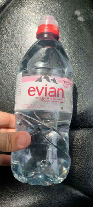 Evian water 0.75ml sport cap