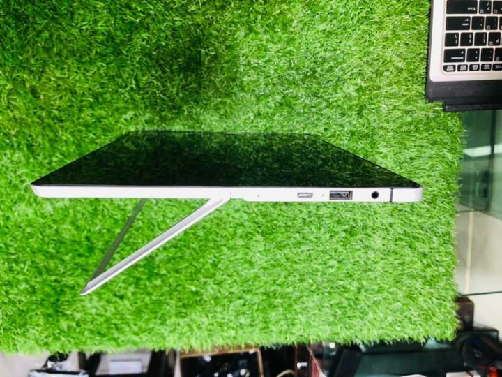 Hp%20elite%20x2%201012%20g2%20core%20i5%207th%20generation%20-%20Image%202