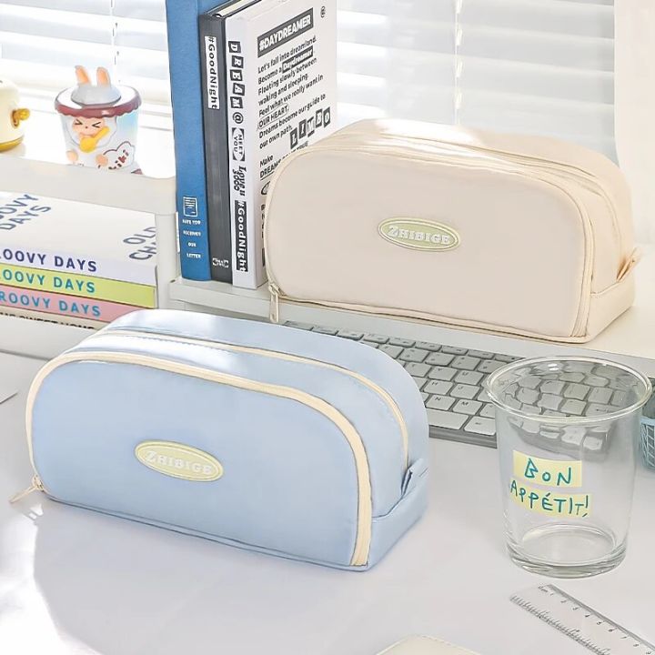 Stylish%20and%20Practical%20Pencil%20Bag%20with%20Large%20Capacity%20and%20Multiple%20Sections%20for%20Stationery%20Storage%20Pencil%20Case%20Back%20To%20School%20-%20Image%204