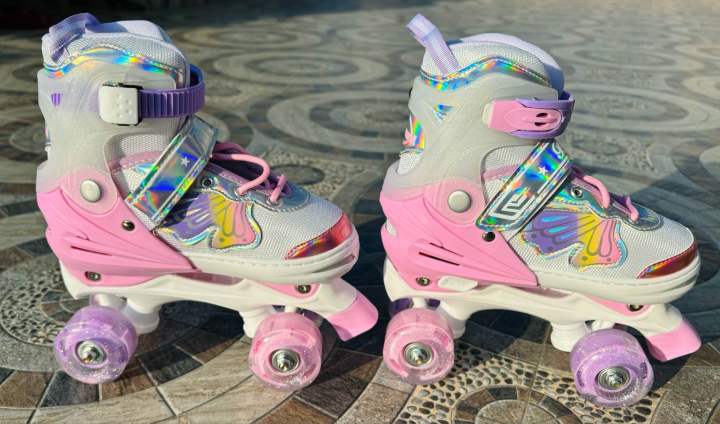 Benwei%204%20wheelers%20skate%20shoes:4%20size%20adjustable%20-%20Image%206