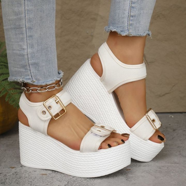Summer%20Casual%20Hot%20Sale%20Daily%20Walking%20Shoes%20Comfortable,%20Lightweight%20Buckle%20Fashion%20New%20Slip-on%20Wedge%20Sandals%20Thick%20Sole%20Beach%20-%20Image%207