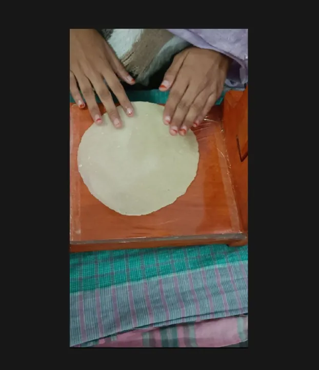 Big%20Size%20Ruti%20Maker.%20Original%20Mahaguni%20wooden%20Ruti%20Maker.%20-%20Image%204