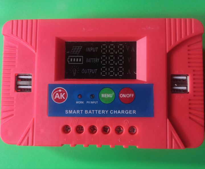 30%20Amp%20Solar%20Charge%20Controller%20with%204%20USB,%20Heat%20Sink%20and%20LED%20Display%20-%20Image%203