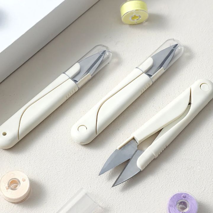 3/2/1PCS%20Stainless%20Steel%20Spring%20Small%20Scissors%20with%20Cover%20Portable%20Thread%20Cutting%20Head%20Sewing%20Scissors%20-%20Image%202
