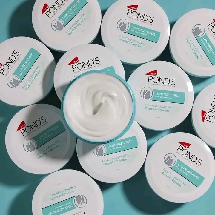 Ponds%20Light%20Moisturiser%2050%20ml%20Non-Oily%20Fresh%20Feel%20For%20Soft%20Glowing%20Skin%20-%20Image%206