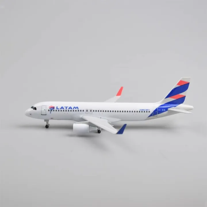 Latam%20Airlines%20A320%2020cm%20Diecast%20Metal%20Alloy%20Plane%20Model%20Scale%20Aircraft%20With%20Landing%20Gears%20Children'S%20Toys%09Airbus%20A320%20Collected%20-%20Image%205