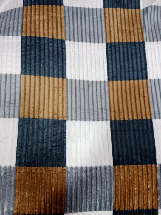 Luxury%20Featherlite%20Blanket%20-%20Dubai%20Edition%20-%20Image%206
