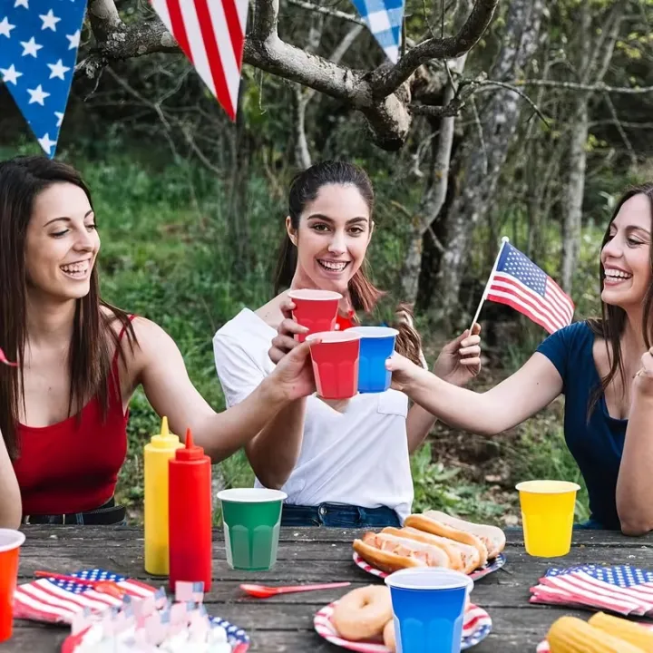 50PCS/Bag%20Mini%20Plastic%20Shot%20Cups%20Disposable%20Random%20Color%20PartyGraduation%20Birthday%20WeddingPicnic%20Valentines%20Drinkware%20Accessories%20-%20Image%204