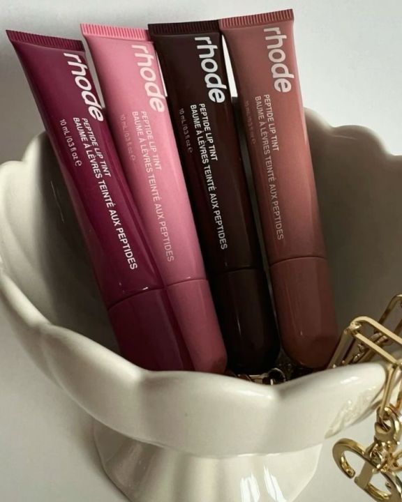 Rhode%20Lip%20Gloss%20%7C%20Lip%20Balm%20%7C%20Lipstick%20Lipgloss%20%7C%20Rhode%20Peptide%20Lip%20Tint%20%7C%20Long%20Lasting%20Lipstick%20%7C%20Moisturizing%20Lip%20Balm%20%7C%20Rhode%20Lip%20Peptide%20Shades%20%7C%20Shiny%20Lips%20Gloss%20%7C%20%20Non%20-%20Sticky%20Lip%20Gloss%20%7C%20Makeup%20Lipsticks%20%7C%20Make%20up%20Lip%20Gloss%20-%20Image%204