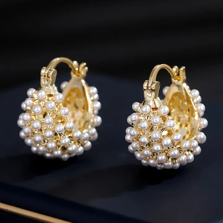 Dazzling%20Artificial%20Pearl%20Earrings%20Premium%20Luxury%20Design%20Timeless%20Elegance%20for%20Fashionable%20Ear%20Accent%20Is%20Suitable%20for%20Daily%20Wear%20-%20Image%202