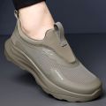 2025 Hiking Black Series Casual Shoes For Men Low Top Comfortable Soft Running Sports Shoes Suitable For All Seasons. 