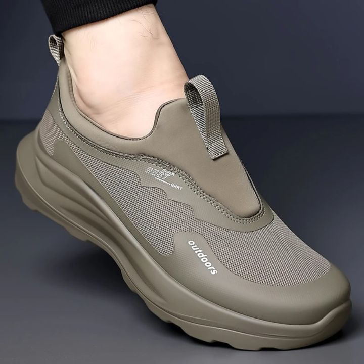 2025%20Hiking%20Black%20Series%20Casual%20Shoes%20For%20Men%20Low%20Top%20Comfortable%20Soft%20Running%20Sports%20Shoes%20Suitable%20For%20All%20Seasons%20-%20Image%205