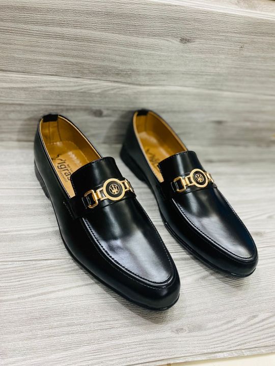 Mens%20Casual%20Shoes%20Random%20Logo%20Unique%20Design%20-%20Image%202