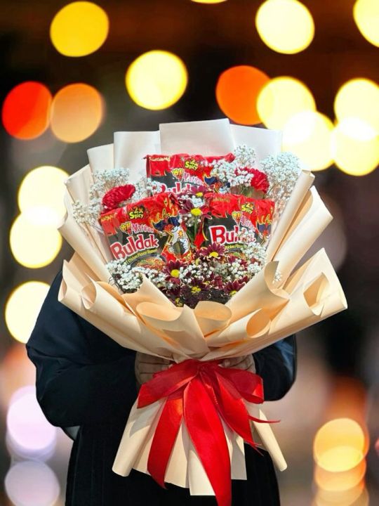 ramen%20noodles%20bouquet%20gift%20for%20girls%20boys%20%7C%7C%20customize%20service%20available%7C%7C%20karachi%20-%20Image%203