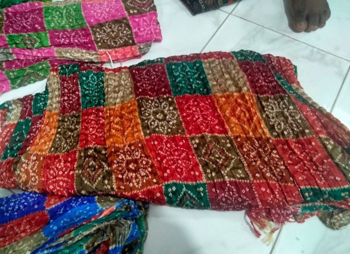 new%20design%20Indian%20Silk%20orna%20for%20women%20dupatta%20-%20Image%204