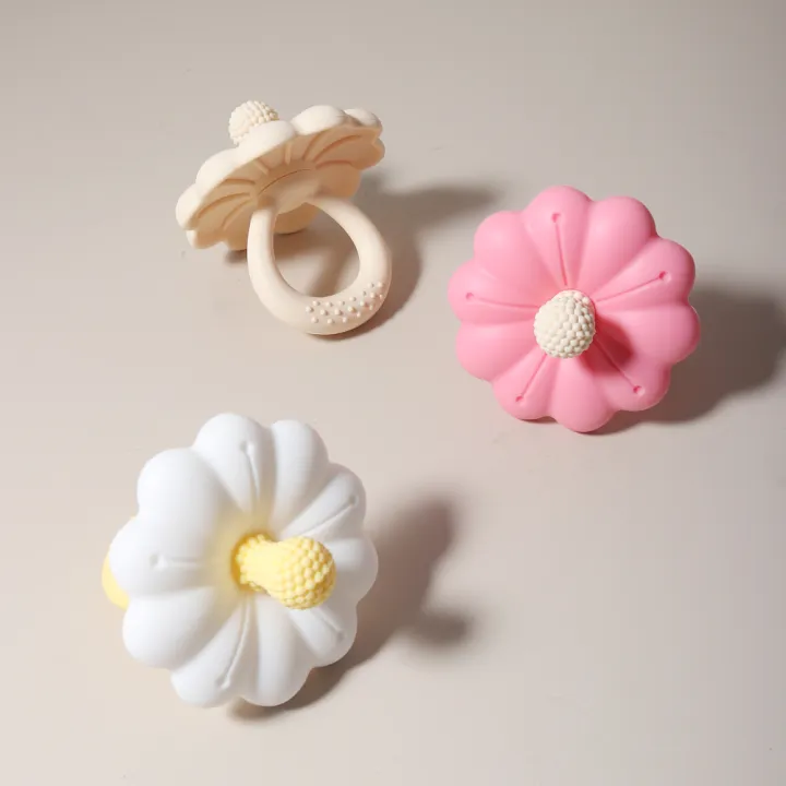 2026%20Hot%20Sale%20Baby%20Flower%20Shape%20Teether%20Silicone%20Pacifier%20Teether%20Big%20Size%20Baby%20BPA%20Free%20Teether%20Toy%20-%20Image%203