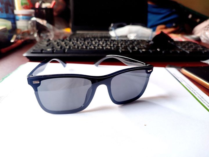 Full%20Black%20Ray-Ben%20Sunglasses%20-%20Image%207