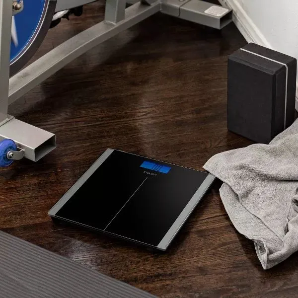 (L).%20Digital%20Body%20Weight%20Scale%20with%20Resistance%20Bands%20Black%20-%20Etekcity%20-%20Image%203