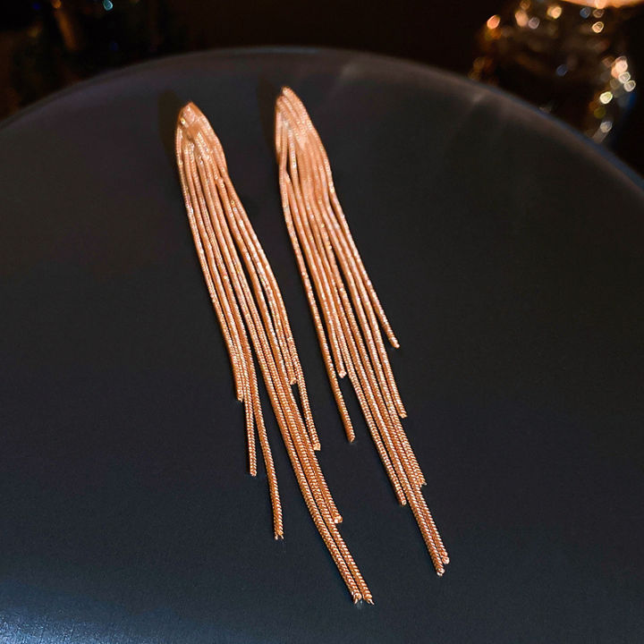 Chain%20Tassel%20Long%20Earrings%20for%20Women%20Light%20Luxury%20Premium%20Dangle%20Earrings%20Exaggerated%20Fashion%20Design%20Statement%20%20Jewelry%20-%20Image%205