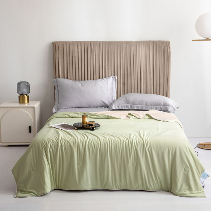 High%20Quality%20Cooling%20Blankets%20Smooth%20Air%20Condition%20Comforter%20Lightweight%20Summer%20Quilt%20with%20Double%20Side%20Cold%20%20Cooling%20Fabric%20-%20Image%207