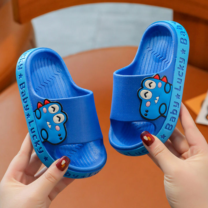 Children's%20Indoor%20Home%20Slippers%20Anti-Slip%20Odor%20Control%20Bathrooms%20Cartoon%20Cute%20PVC%20Material%20Flip%20Flops%20Boys%20Girls%20Summer%20Sandals%20-%20Image%203