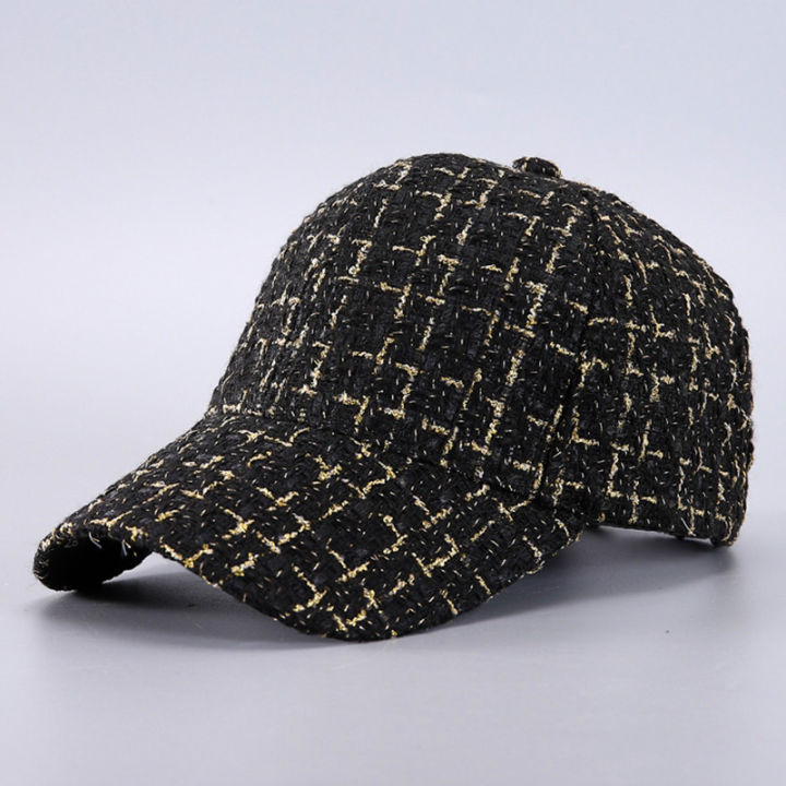 Plaid%20Baseball%20Cap%20-%20Lightweight,%20Adjustable,%20and%20Breathable%20for%20Autumn/Winter%20Outdoor%20Activities%20-%20Image%206