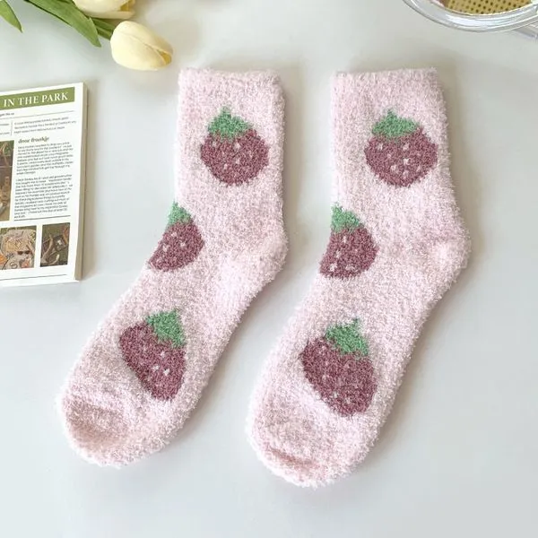 Winter%20Coral%20Fleece%20Thickened%20Fleece-Lined%20Warm%20Japanese%20Cartoon%20Fruit%20Socks%20-%20Image%207