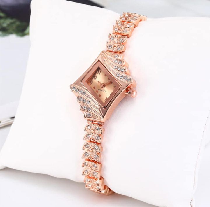Analog stylish elegant watch for women - Rose gold