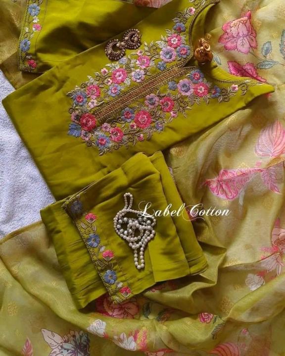 Pakistani%20embroidery%20three%20piece%20-%20Image%202