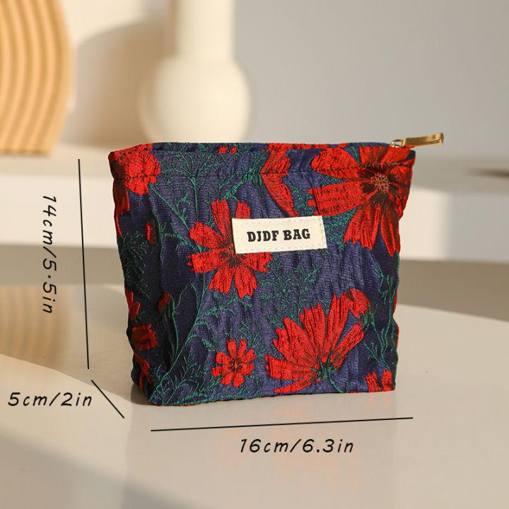 New%20Mini%20Female%20Cosmetic%20Bag%20Portable%20Red%20Soft%20Small%20Sanitary%20Napkin%20Storage%20Bag%20Commuter%20Coin%20Key%20Bag%20Portable%20Bank%20Card%20Bag%20-%20Image%207