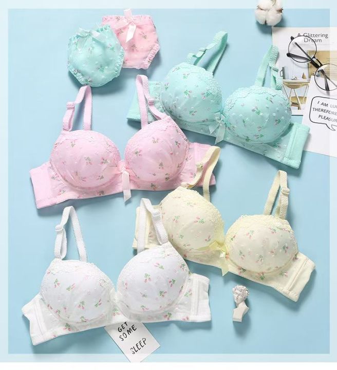 Gathering Show Large French Underwear Women Collect Side Breasts Upturned Bra Without Steel Ring Underwear Set