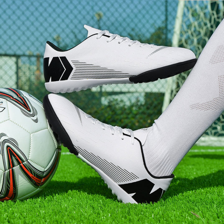 Teenagers Football Shoes for Men Turf Training Outdoor Sports Fast