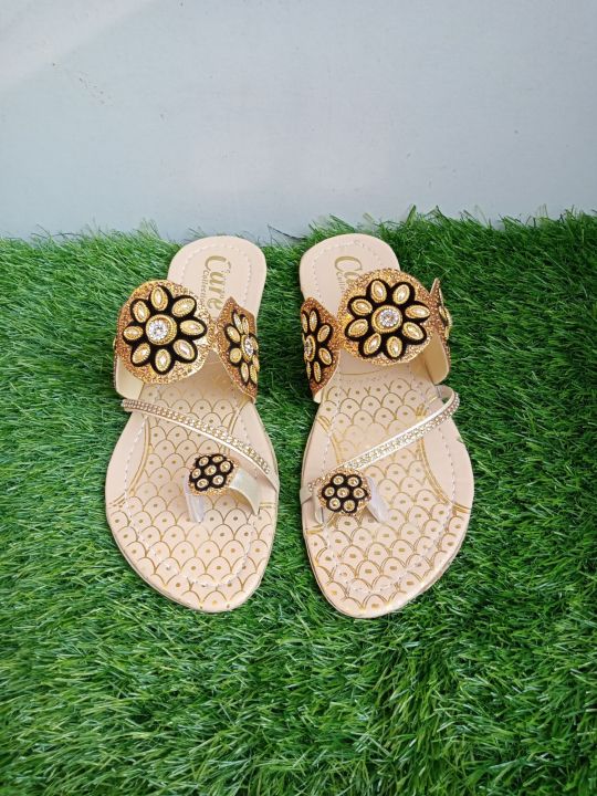 New%20Chappal%20for%20women%20and%20girls%20-%20Image%206