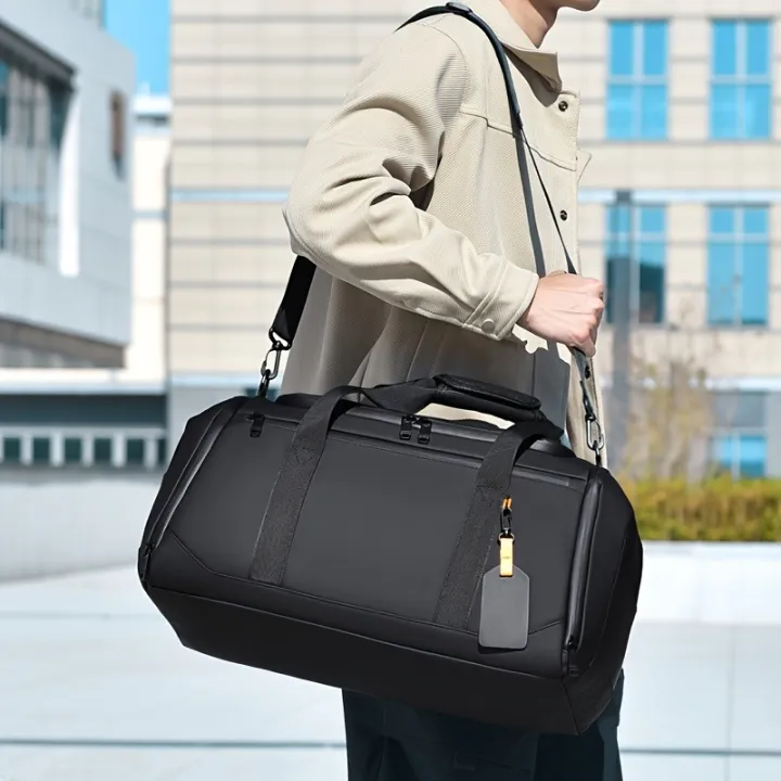 Large%20Capacity%20Carry%20on%20Travel%20Bag%20for%20Men%20Spacious%20Sports%20Gym%20Bag%20with%20Multiple%20Compartments%20Weekend%20Overnight%20Duffel%20Bag%20-%20Image%203