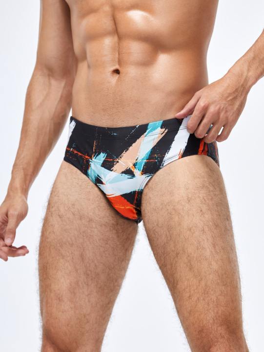 Men's%20sporty%20triangle%20swim%20shorts%20with%20geometric%20pattern%20print,%20quick-drying%20swim%20shorts%20suitable%20for%20pools%20and%20beaches%20-%20Image%205