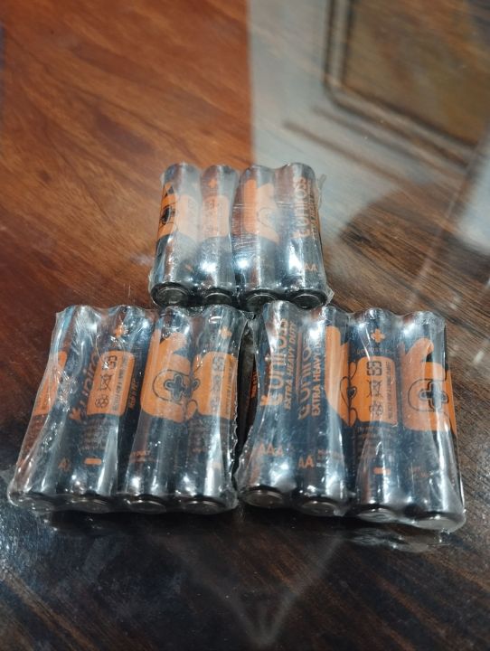 Uniross%20original%20AAA%20Extra%20Heavy%20duty%2012%20batteries%20deal%20-%20Image%202