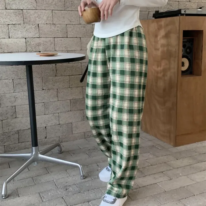Winter%20Plaid%20Wide-Legged%20Pants%20for%20Women%20High-Waisted%20and%20Loose%20Fit%20Fleece-Lined%20Thickened%20Lamb%20Wool%20Casual%20and%20Warm%20Pants%20-%20Image%207