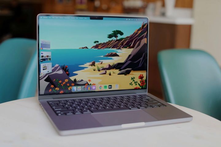 Apple MacBook Pro 14.2" (2023, Refurbished) – M2 Chip, 10‑Core CPU, 16‑Core GPU, 8GB Unified Memory, 256GB SSD, Liquid Retina XDR, Space Gray